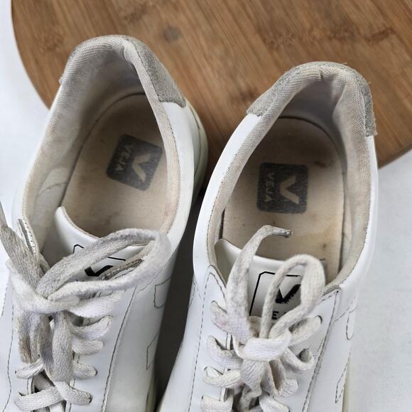 Veja Leather Shoes Womens Size 7 EU 38 White‎ Low Top Lace Up Casual Sneakers - Picture 14 of 16